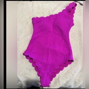 Full piece bathing-suit